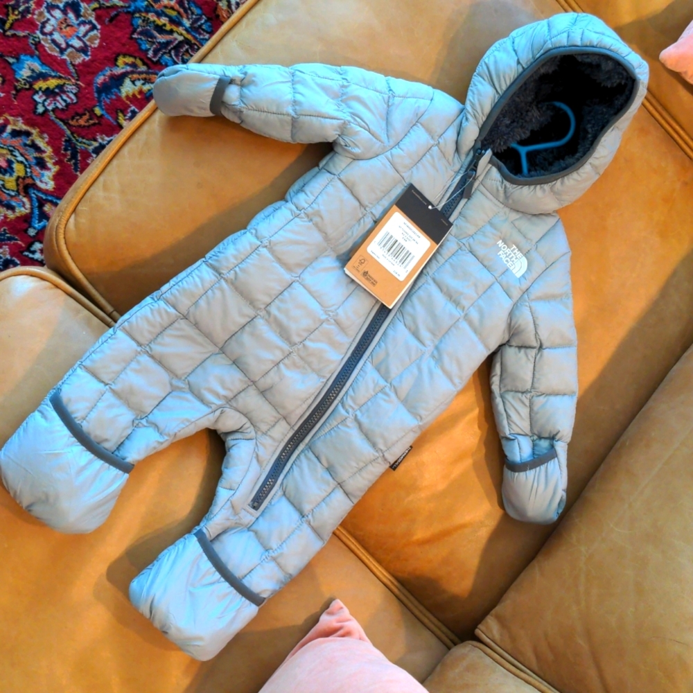 NWT The North Face infant thermoball ecobunting 3-6m